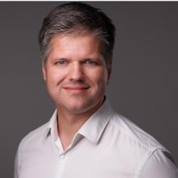 eloado-Fekete Attila Fireg-web