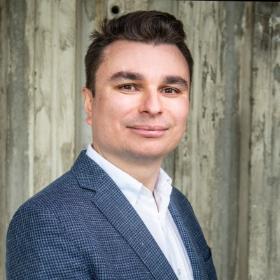 eloado-Miro Hachlinec Budovan-web